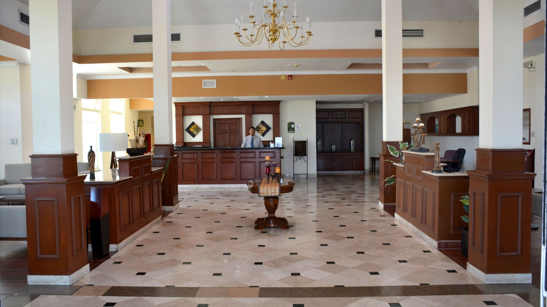 Krystal Urban® Ciudad Juárez Krystal Urban® Ciudad Juárez